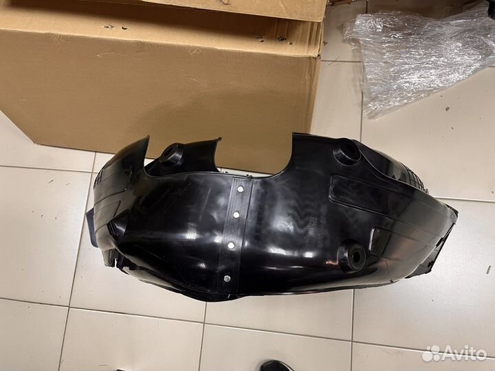 Подкрылок задний Hyundai Solaris 2