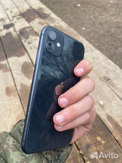 iPhone 11, 64 ГБ