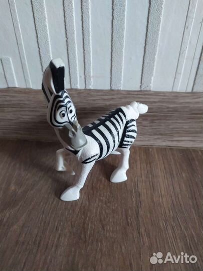 Герои из мультфильма Зверопой, Мадагаскар озвучен