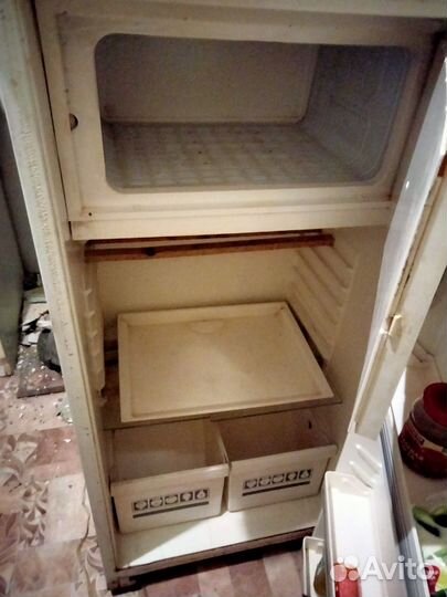 Холодильник бу рабочий