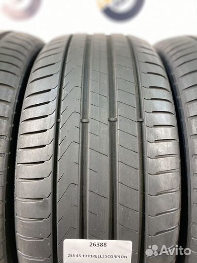 Pirelli Scorpion 255/45 R19 97Y