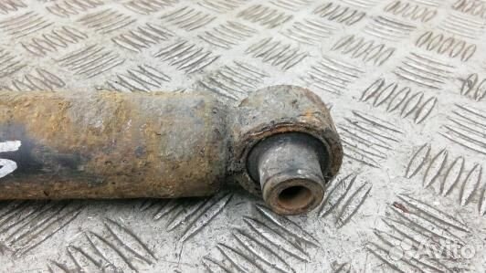 Амортизатор задней балки toyota avensis T27 (98S15