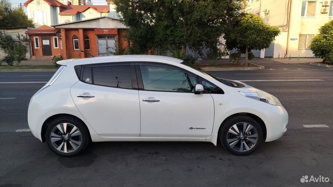 Nissan Leaf AT, 2012, 27 000 км