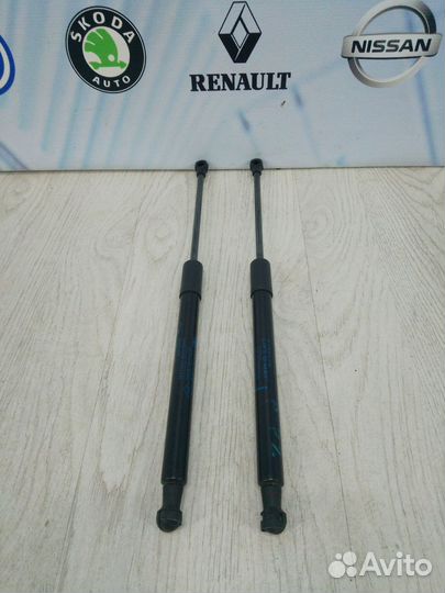 Амортизатор стойка багажника Renault duster 2