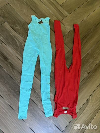 Два ярких комбинезона для Йоги