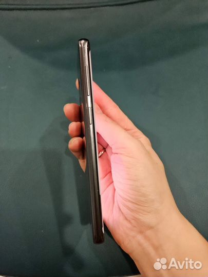 Samsung Galaxy S9, 4/64 ГБ