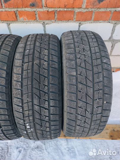 Goform Frozenero 235/50 R18