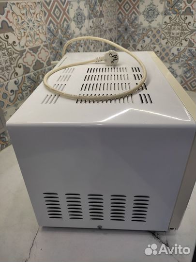 Микроволновая печь Elenberg