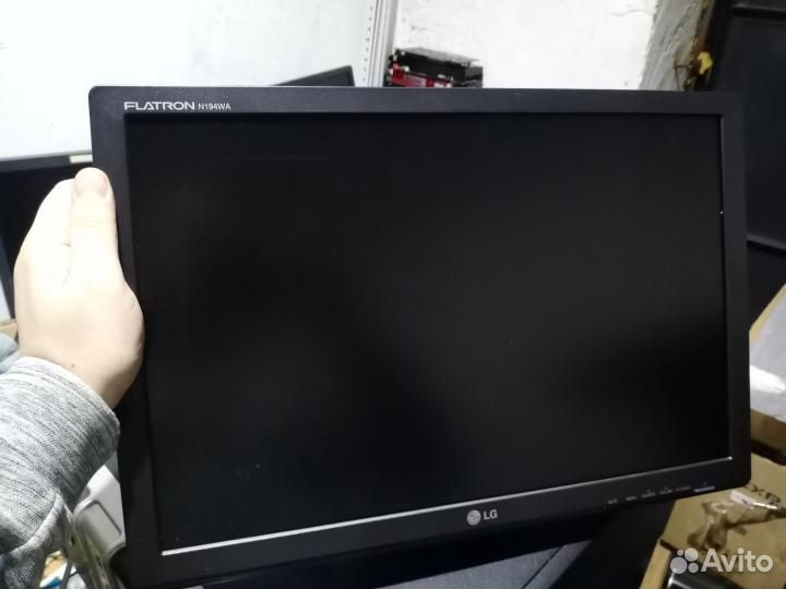 Монитор lg 19
