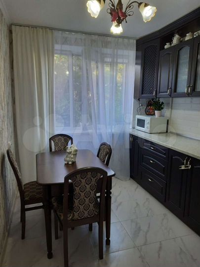 2-к. квартира, 60 м², 1/5 эт.