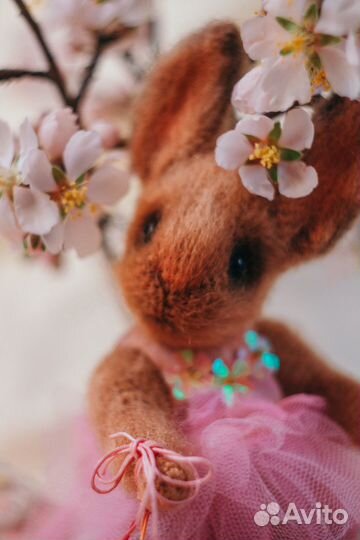 Вязаная игрушка в стиле тедди 