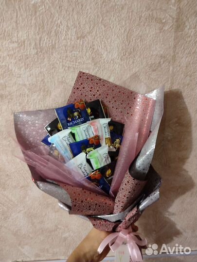 Букеты, подарки