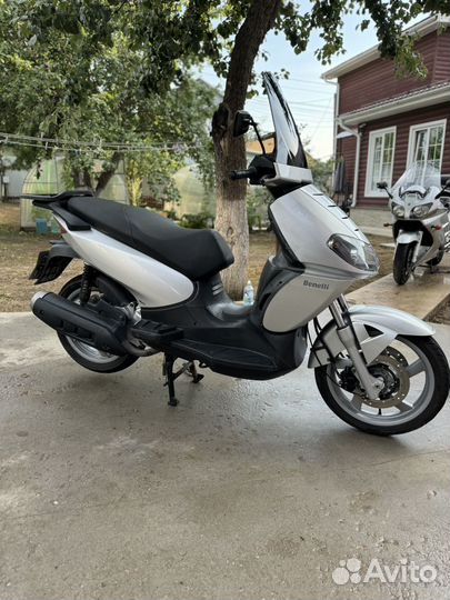 Benelli caffenero 250