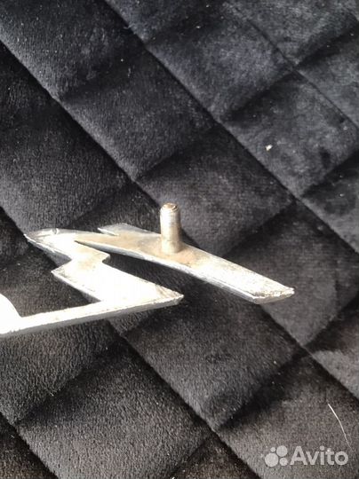 Шильдик волга-24