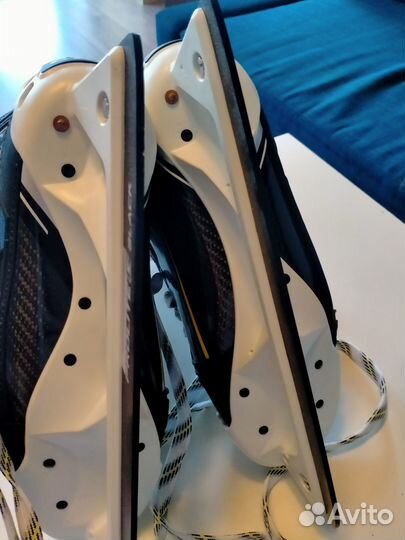 Вратарские коньки ccm Super Tacks AS1 9,5D