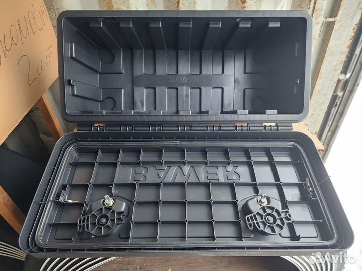 Инструментальный пластиковый ящик Bawer E022000