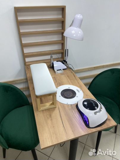 Аренда стола мастера маникюра