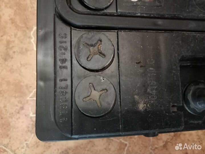 Аккумулятор автомобильный 60