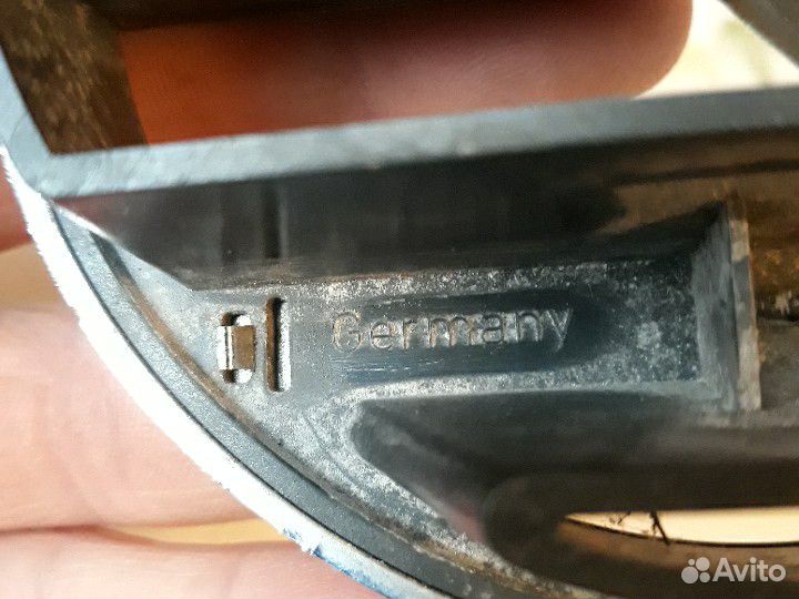 Фольксваген эмблема хром