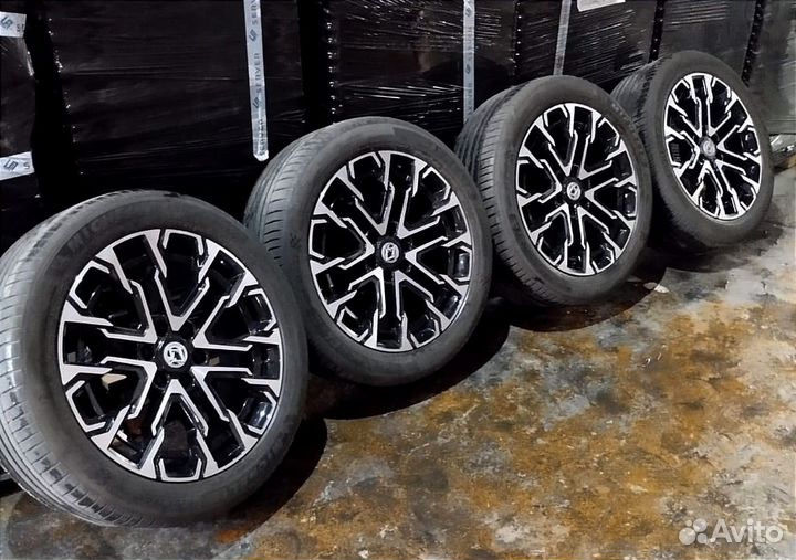 Michelin Pilot Sport 4 SUV 285/45 R22 114Y