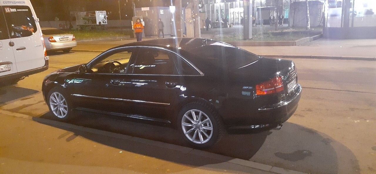 Audi A8: фото владельца