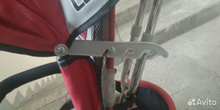 Детский велосипед трехколесный с ручкой