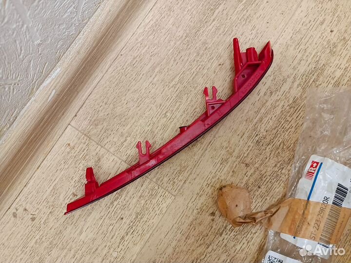 Отражатель в бампер kia rio x правый st22329r20r