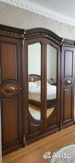 Спальный гарнитур