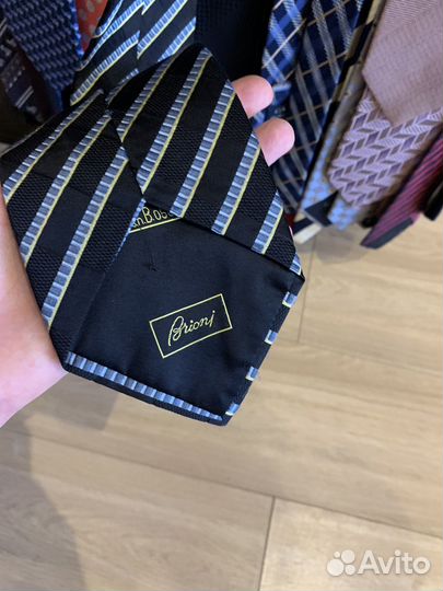 Галстуки фирменные