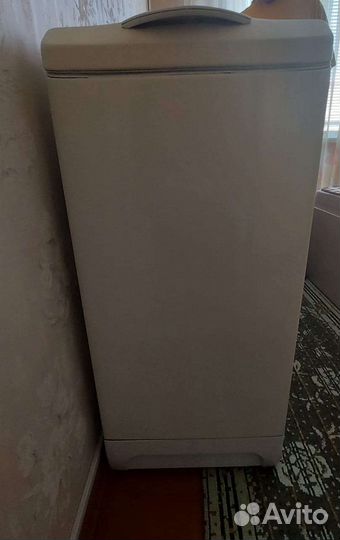 Стиральная машина на запчасти indesit