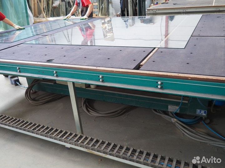 Резка стекла, зеркал по вашим размерам