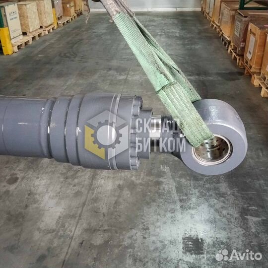 Гидроцилиндр рукояти Volvo EC240B