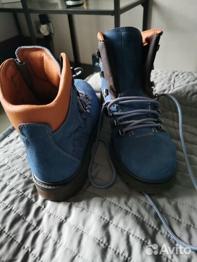 Ботинки детские новые