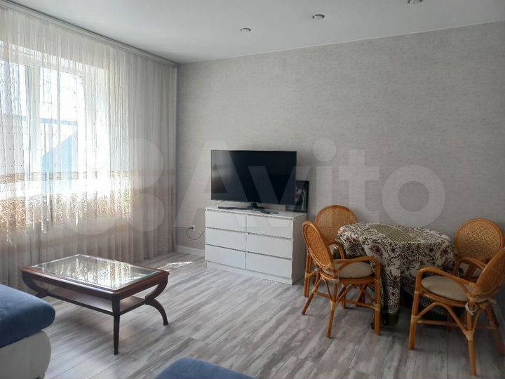 3-к. квартира, 81 м², 2/16 эт.