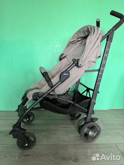 Прогулочная коляска chicco