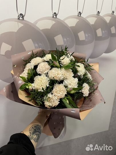 Букет подарок живые цветы диантусы