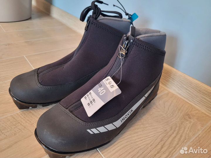 Лыжные ботинки новые 39-40 размер