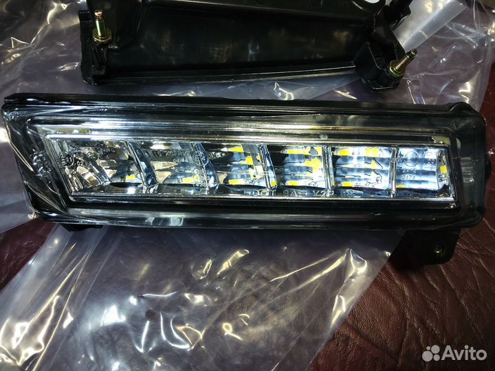 Комплект противотуманки ML 164 Mercedes новые