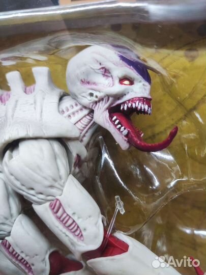 Фигурка Warhammer 40k Tyranid Genestealer