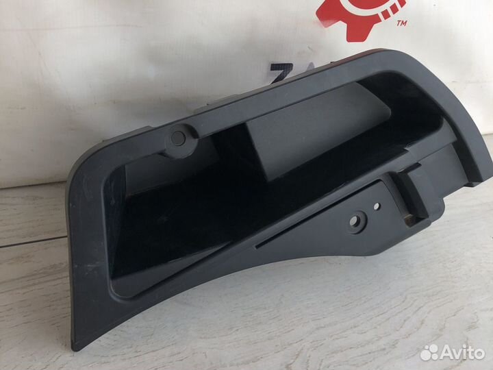 Lexus RX4 Ящик инструментальный