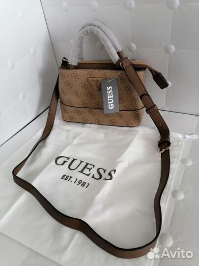 Женская бежевая сумка новая Guess