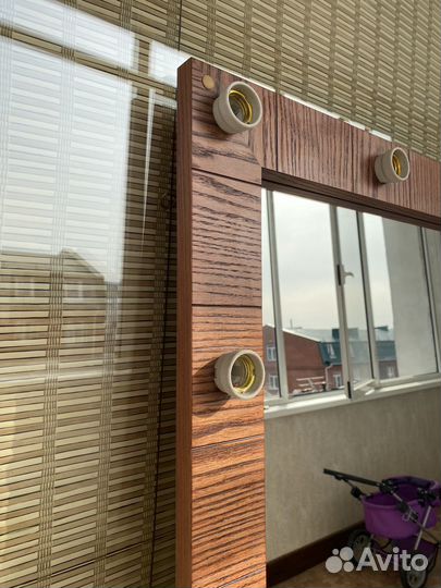 Зеркало с подсветкой гримерное