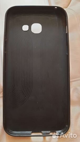 Продам чехол на Samsung A5 2017 года