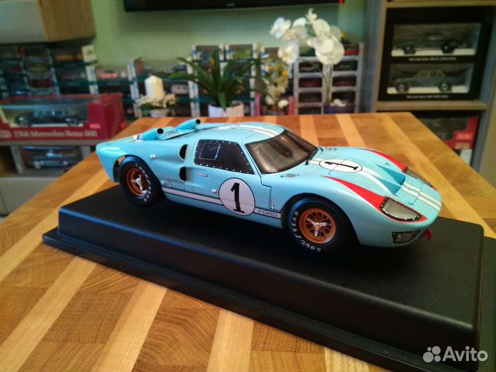 Модель авто Ford GT-40 MK 2