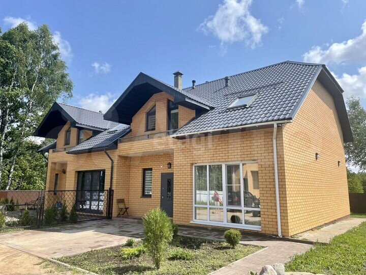 Таунхаус 170 м² на участке 4 сот.