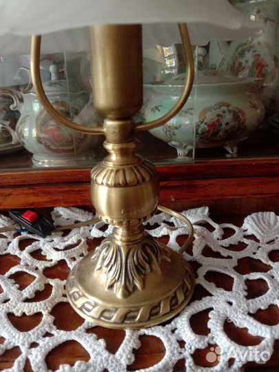 Лампа настольная Европа