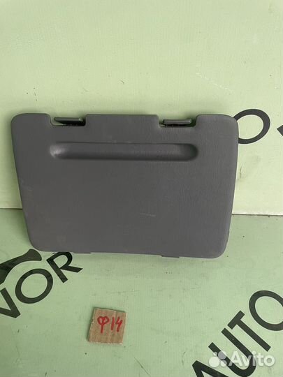 Пластик багажника toyota rav 4 xa20