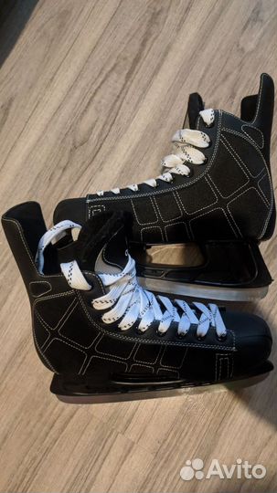Коньки 42-43 размер