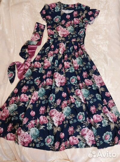 Платье длинное 46