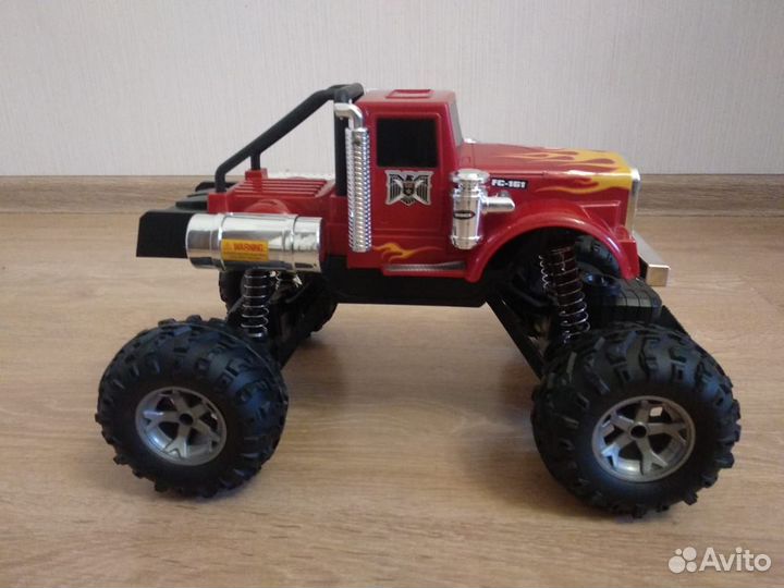 Машинки на пульте управления